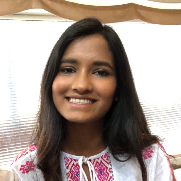 Meet your Posher, Sabrina - Picture 1 of 1